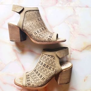 Vince Camuto Keannie Block Heel Leather Sa…